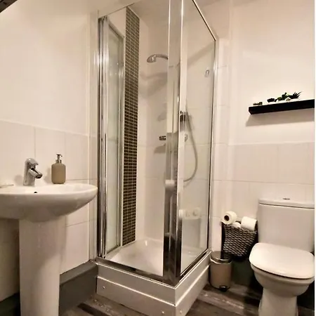 Lux One Bed